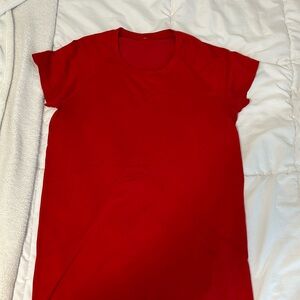 Lululemon Swiftly Tech Short Sleeve (2023 New Year exclusive!), size 10, Red